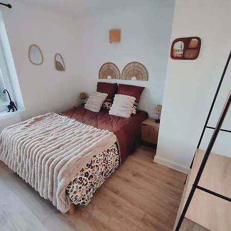 La Ferme Des Sorciers Comme Chez Yvette 아파트 *